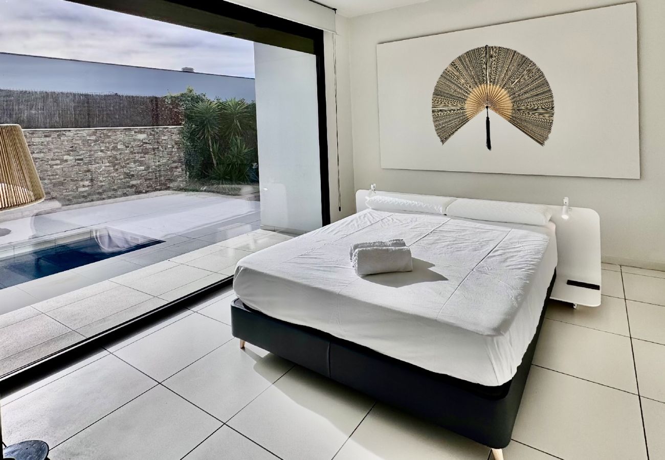 Villa en L'Escala - Blanca