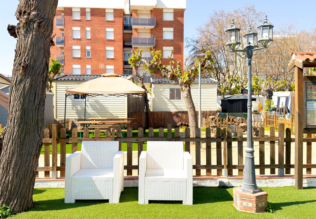 Bungalow en Canet de Mar - Costa Dorada: Tienda Mar