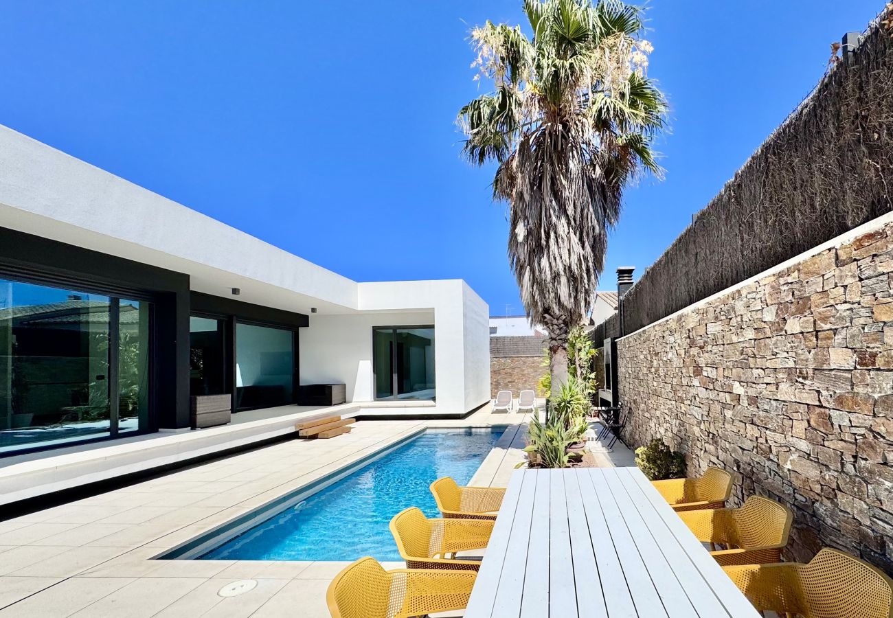 Villa in L'Escala - Blanca