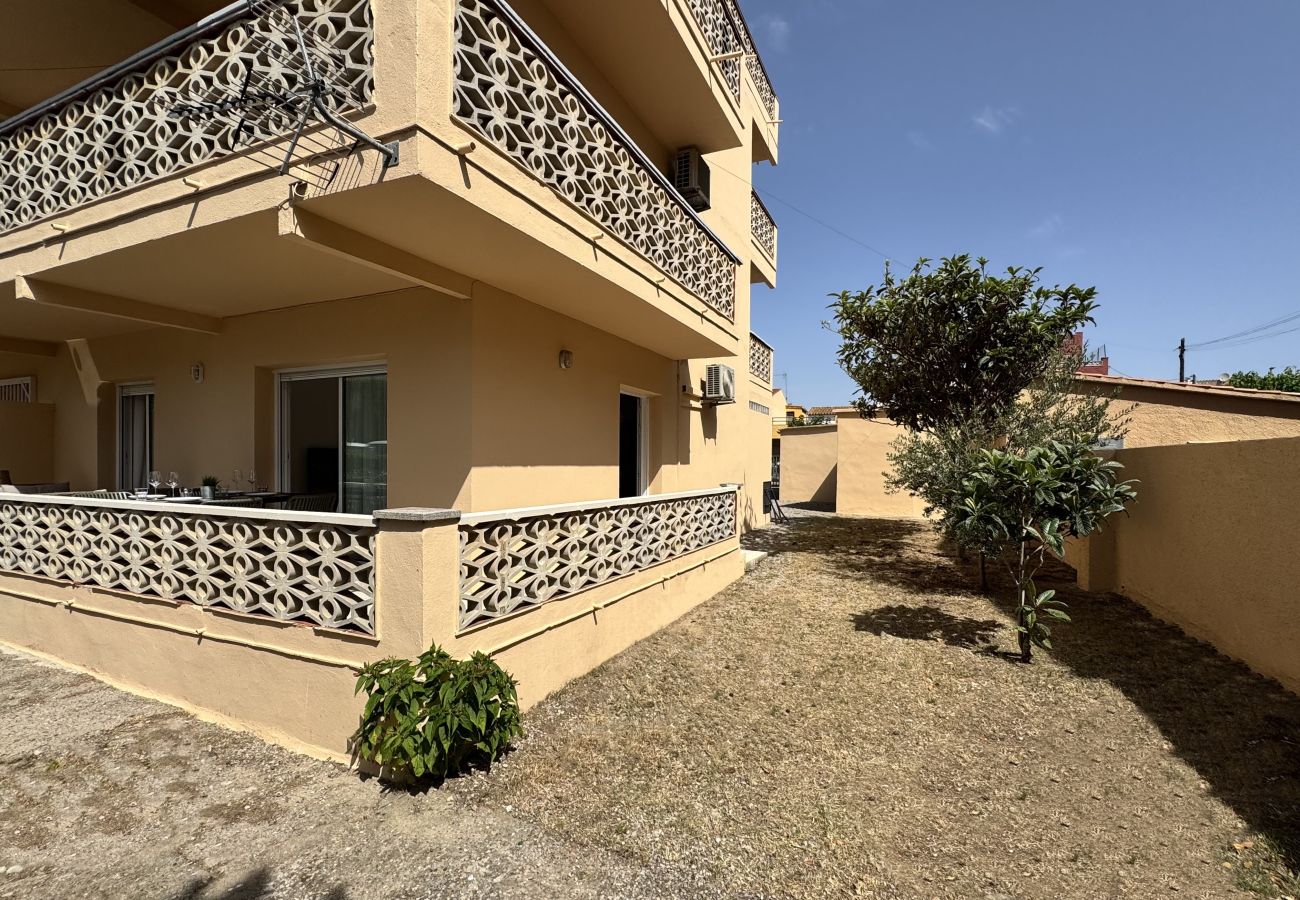 Apartment in L'Escala - Luna