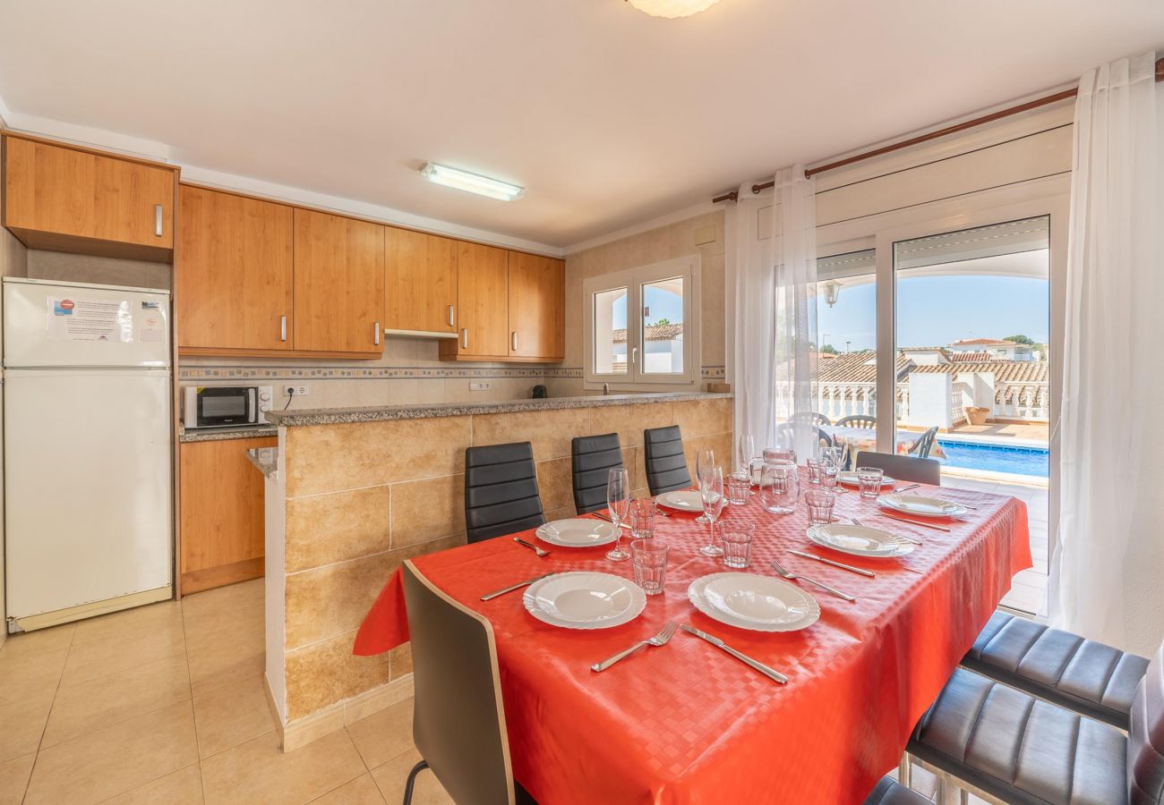 Villa in L'Escala - Olivia