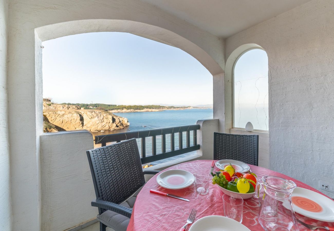 Apartment in L'Escala - Lucia