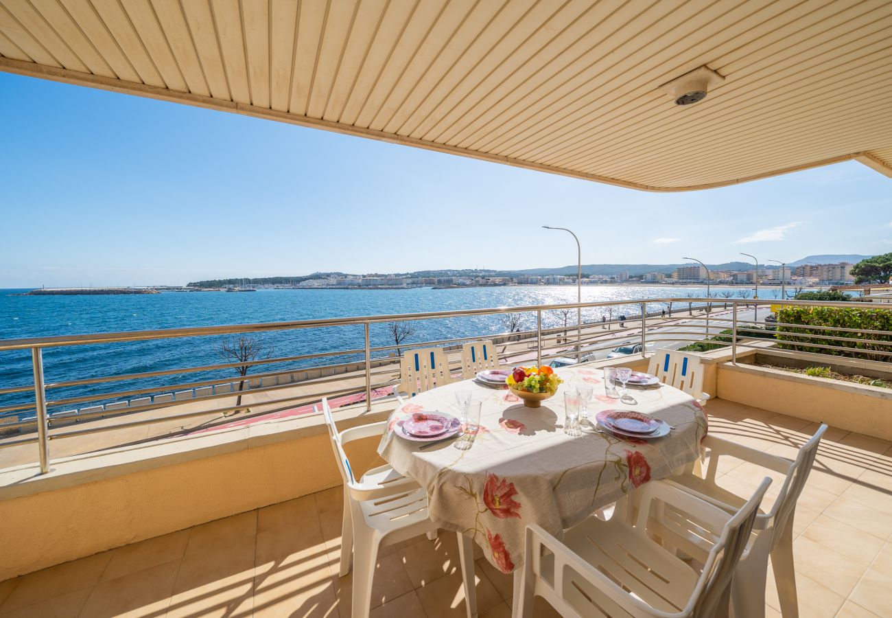 Apartment in L'Escala - Greta