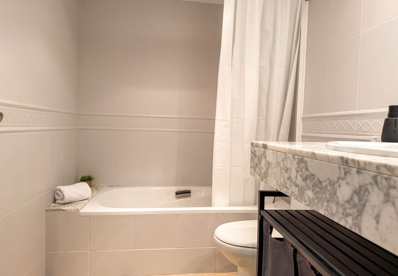 Apartment in L'Escala - Iona