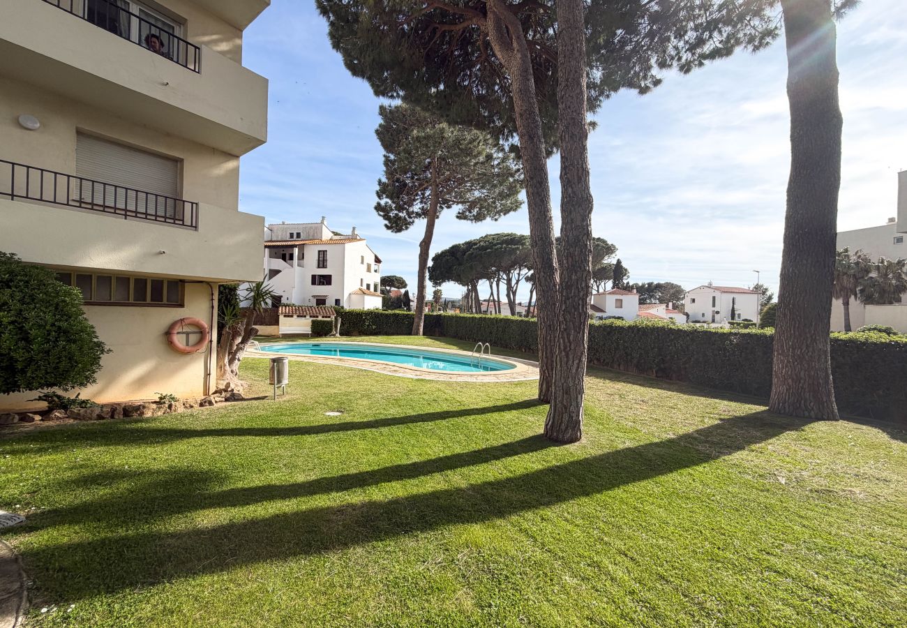 Apartment in L'Escala - Iona