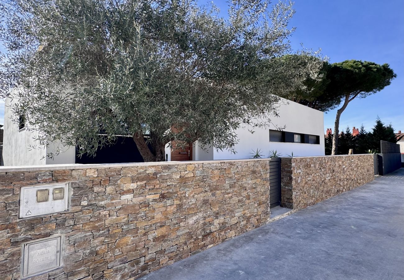 Villa à L'Escala - Blanca