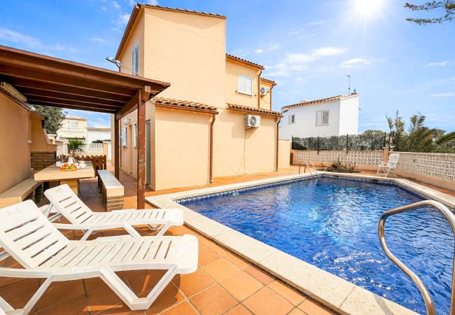 Villa à L'Escala - Mariela