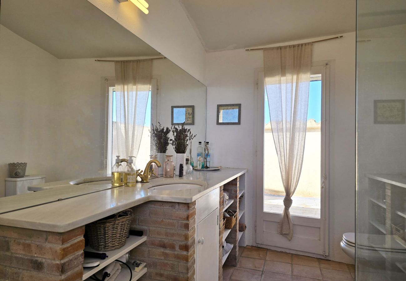 Gîte Rural à Ventalló - Gran Casa Rustica con Alma Mediterranea