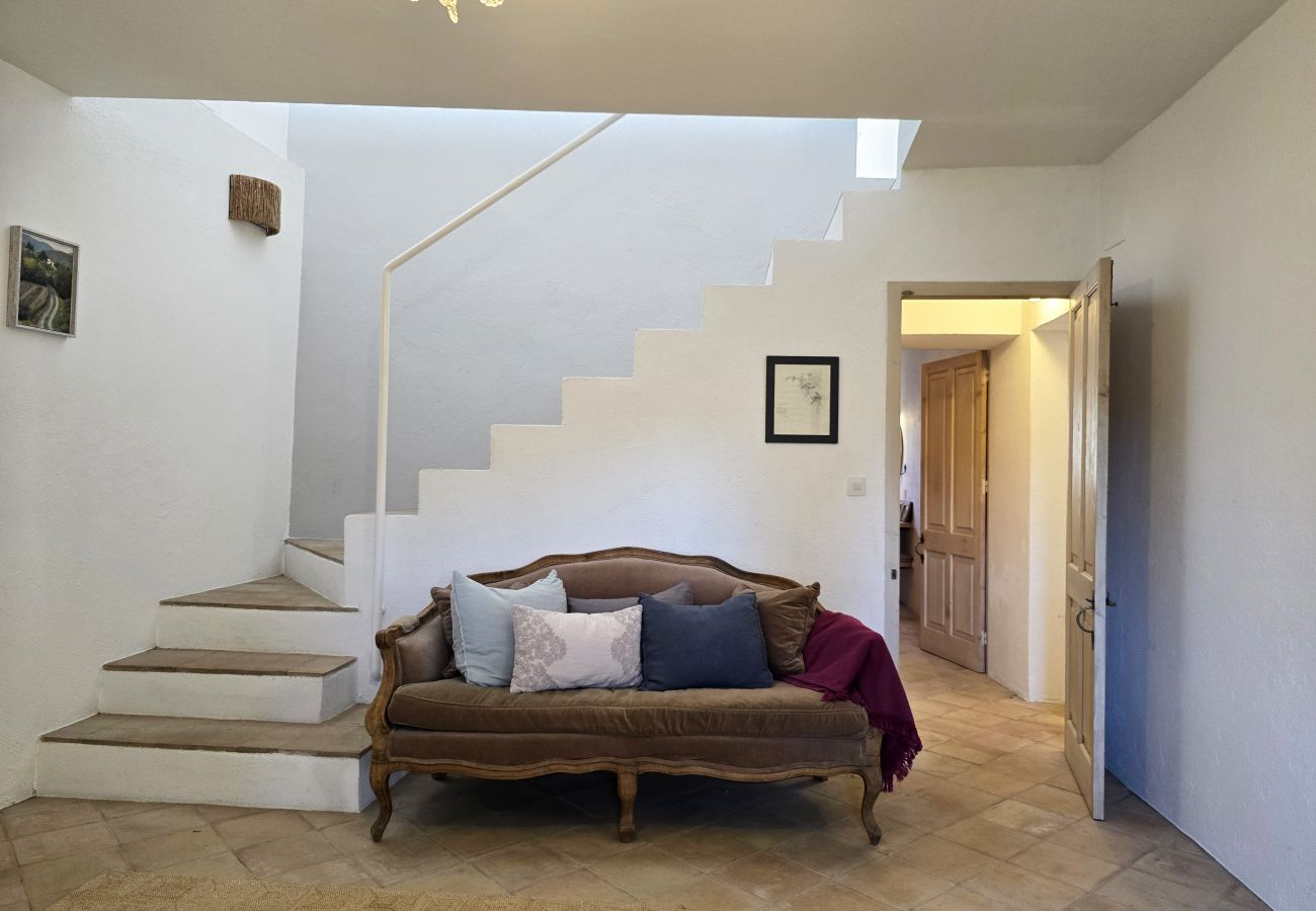 Gîte Rural à Ventalló - Gran Casa Rustica con Alma Mediterranea