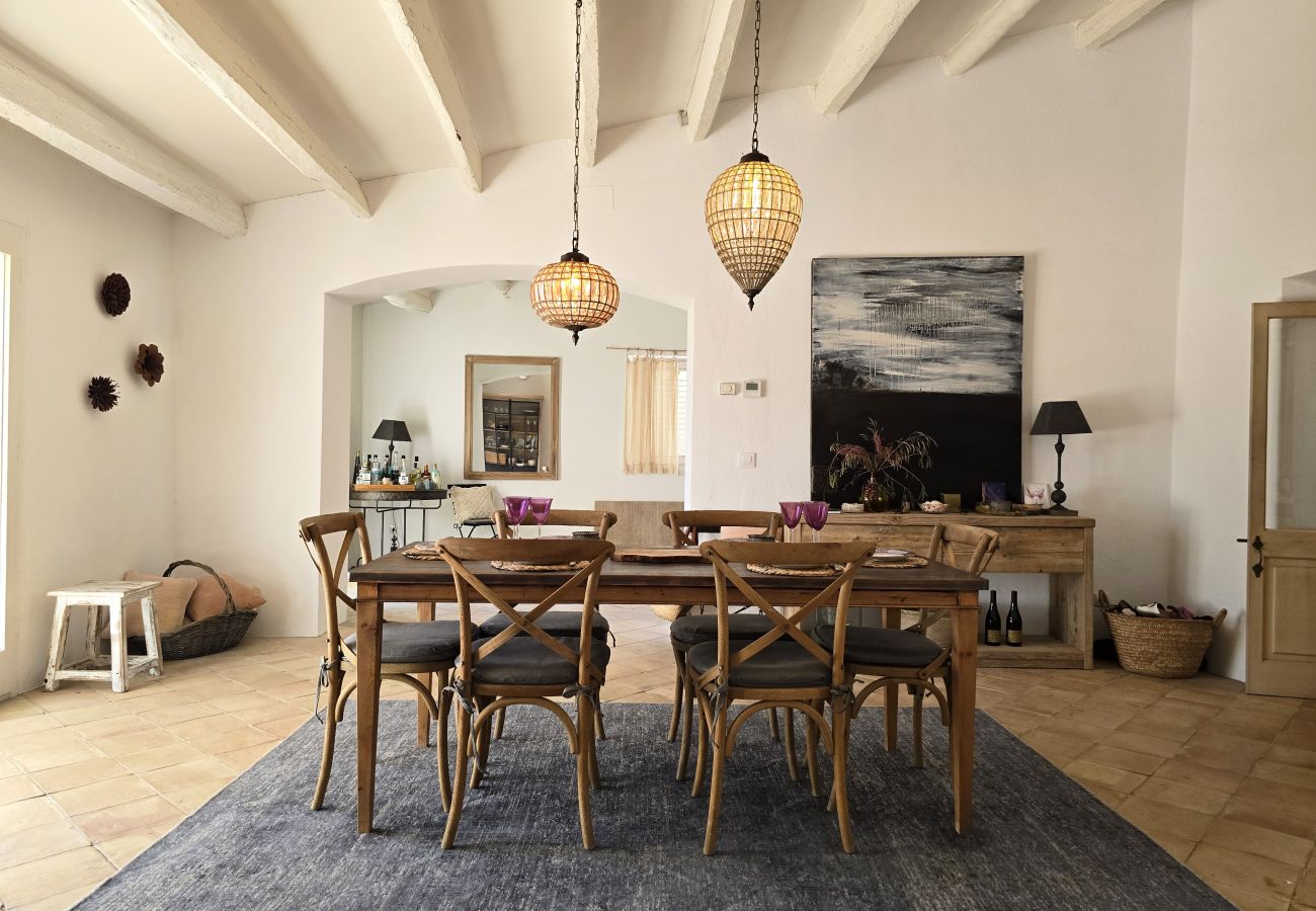 Gîte Rural à Ventalló - Gran Casa Rustica con Alma Mediterranea