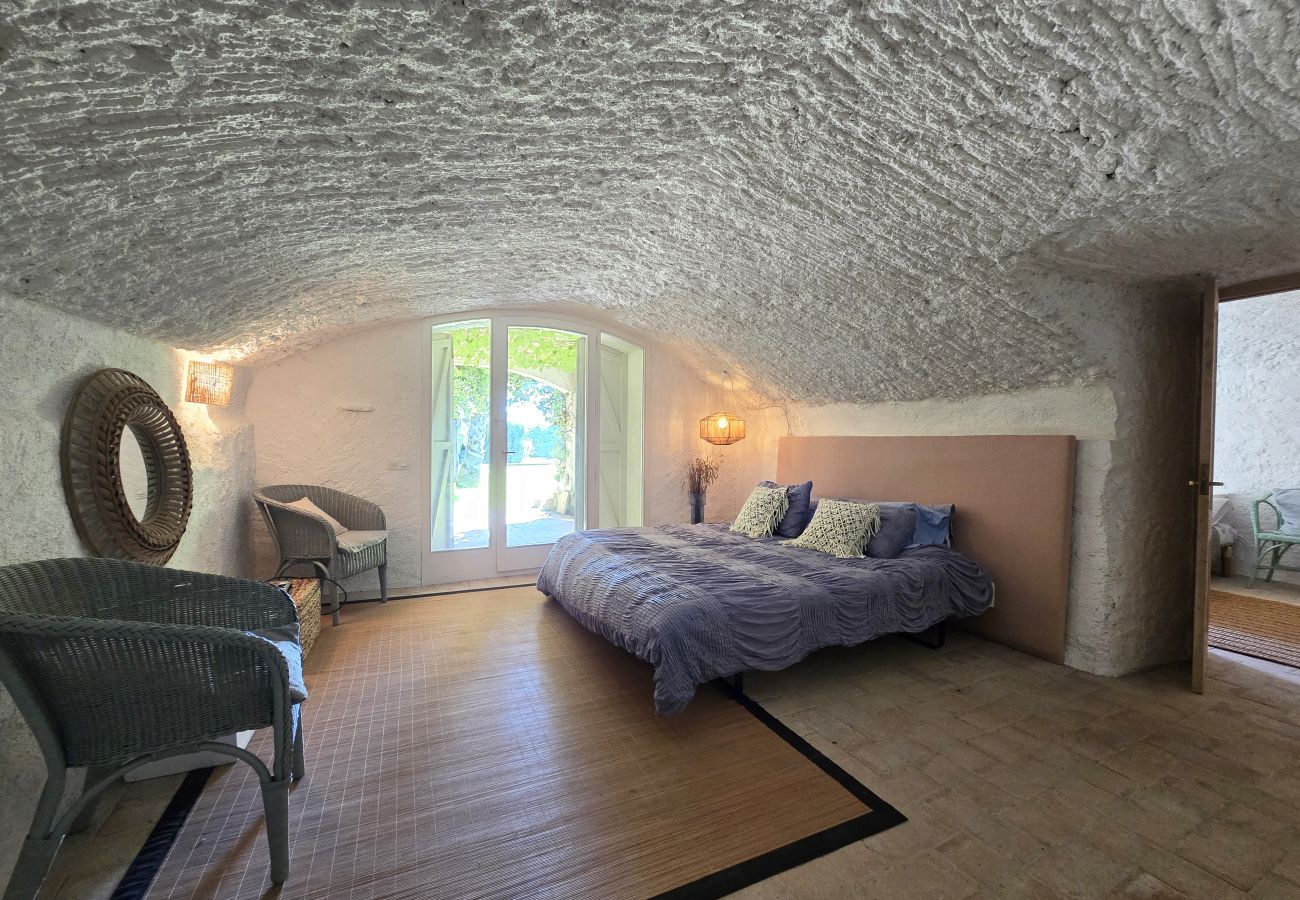 Gîte Rural à Ventalló - Gran Casa Rustica con Alma Mediterranea