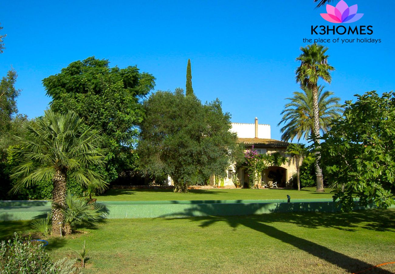Gîte Rural à Ventalló - Gran Casa Rustica con Alma Mediterranea