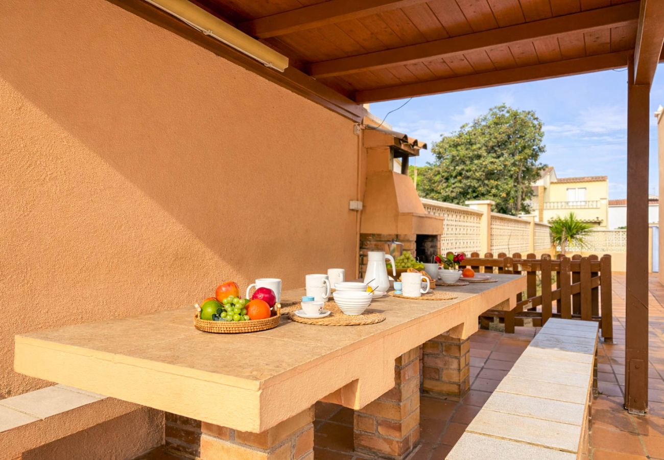 Вилла на L'Escala - Mariela