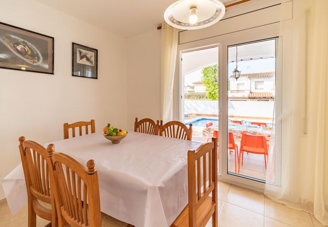 Вилла на L'Escala - Odri LE Вилла на L'Escala - Odri LE