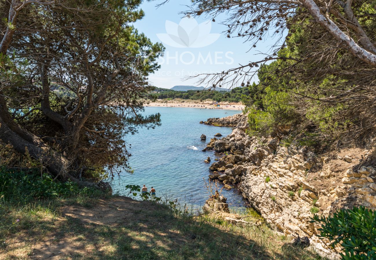 Отель на Escala - Hostal (no activo) en L`Escala CB000520