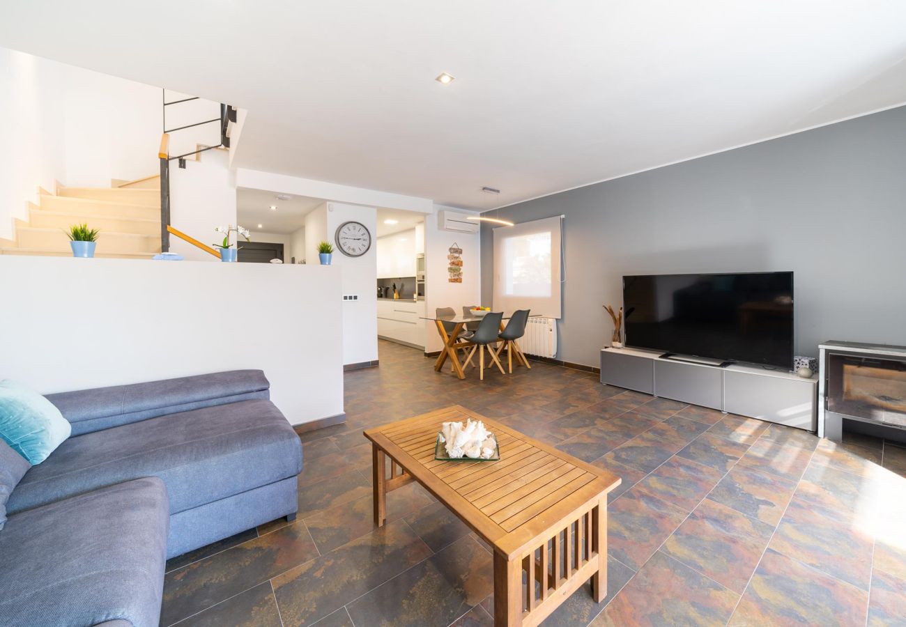 Таунхаус на Escala - Casa adosada en venta en Montgó, L`Escala
