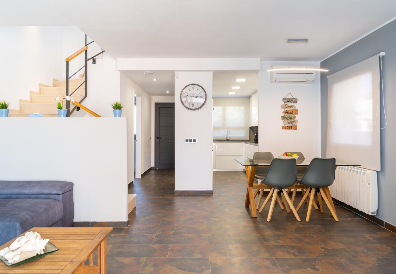 Casa adosada en Escala - Casa adosada en venta en Montgó, L`Escala